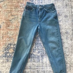 **SOLD** Topshop Moto mom jeans